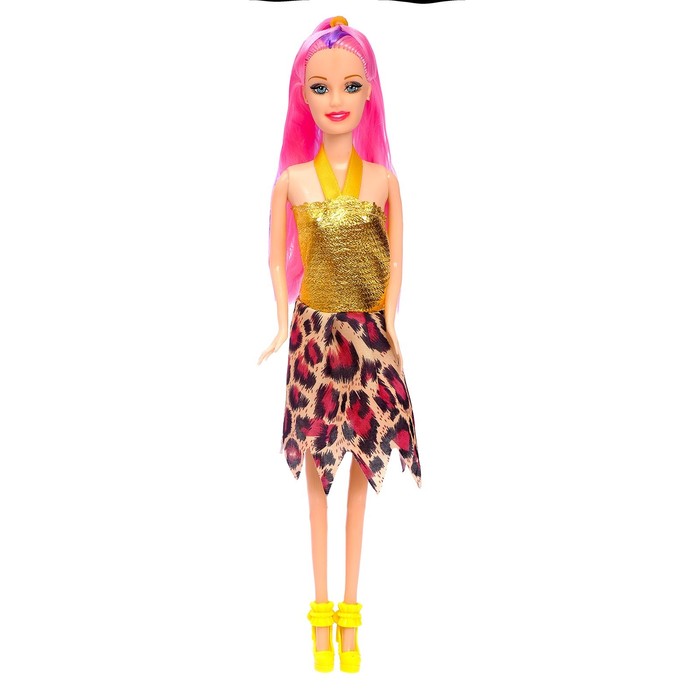 Куклы модели "Семья" с набором платьев и аксессуаров, МИКС