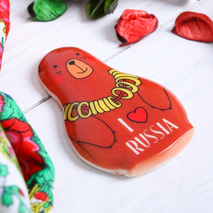 Магнит в форме матрешки "I love Russia"