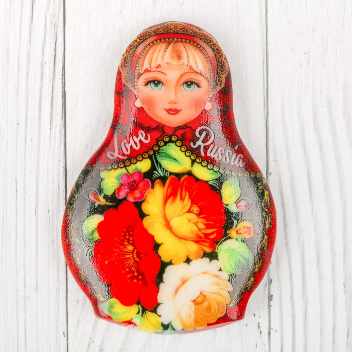 Магнит в форме матрешки "Love Russia"
