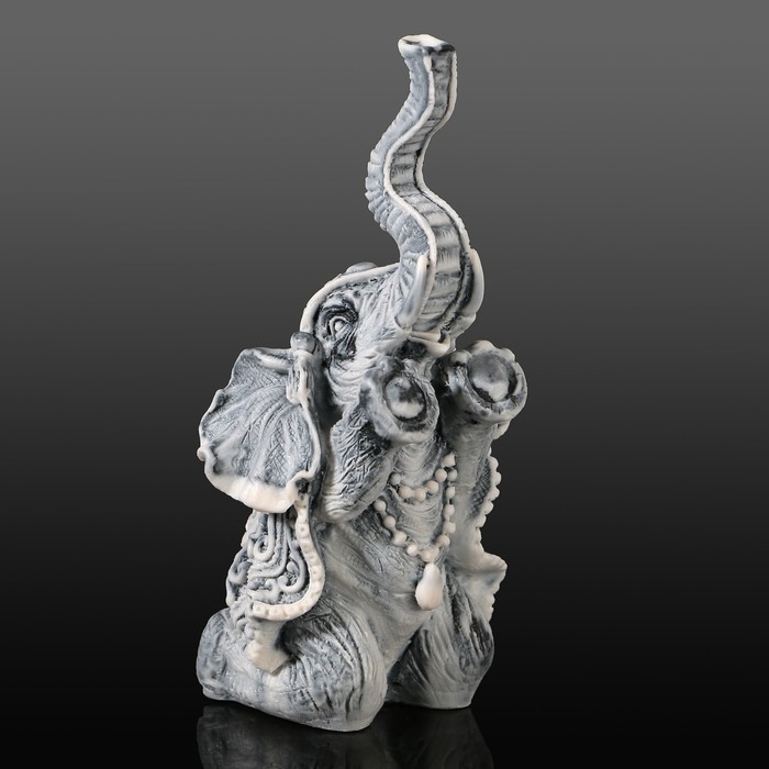 Сувенир "Слон с четками на коленях" 14,5 см