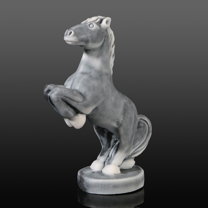 Сувенир "Конь на дыбах маленький" 6 см