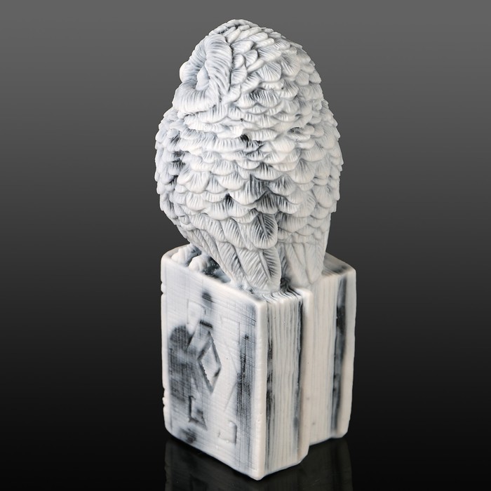 Сувенир "Совенок на книгах" 8 см