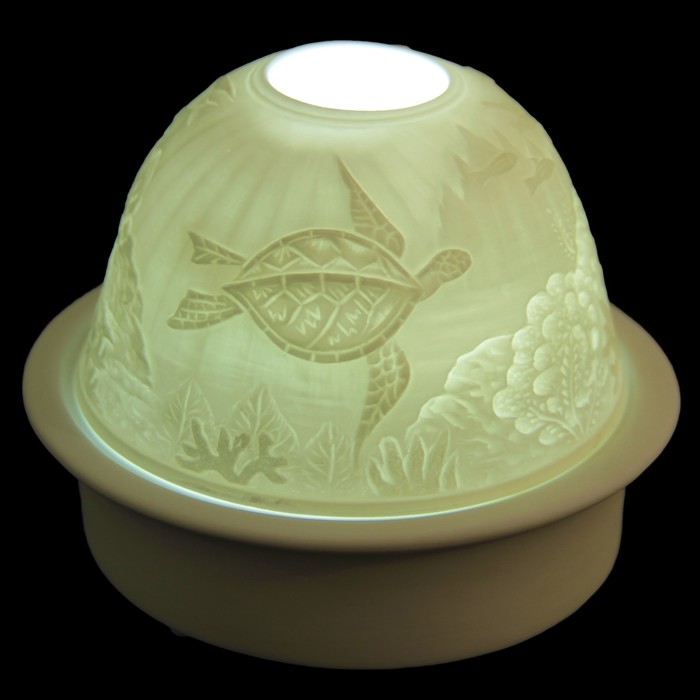 Сувенир с подсветкой «Дельфин», на батарейках, 11х9 см, фарфор