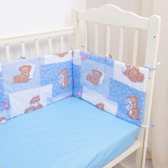 Комплект в кроватку (4 предмета), диз. мишки на голубом/горошек на голубом