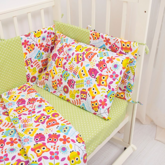 Комплект в кроватку (4 предмета), диз. совы яркие с горошком на болотном