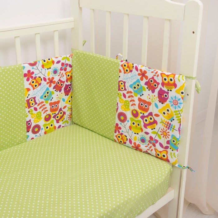 Комплект в кроватку (4 предмета), диз. совы яркие с горошком на болотном