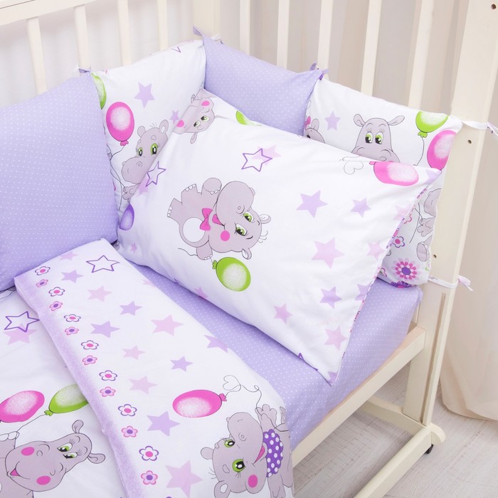 Комплект в кроватку (4 предмета), диз. бегемотики/горошек на фиолетовом, холлофайбер