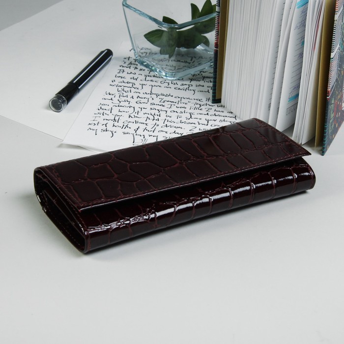 Кошелёк женский на клапане, 2 отдела, для карт, для монет, скат, цвет бордовый