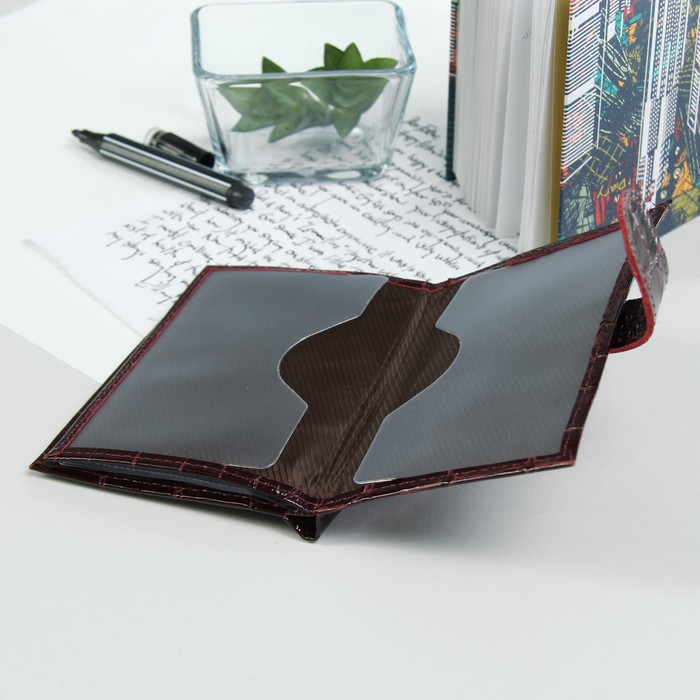 Обложка для автодокументов и паспорта, отдел для купюр, карманы для карт, скат, цвет бордовый