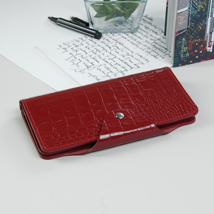 Кошелёк женский, 2 отдела, для карт, для монет, кайман, цвет красный