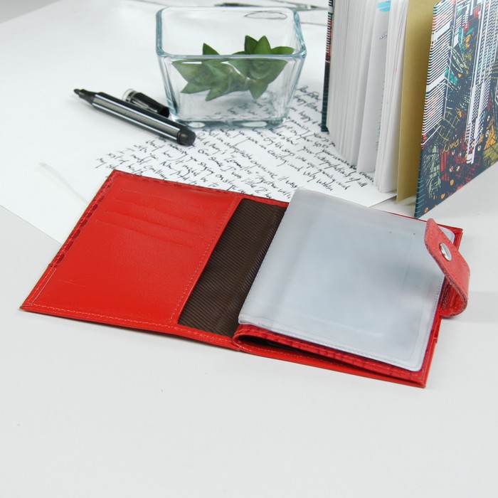 Обложка для автодокументов и паспорта, 4 кармана для карт, крокодил, цвет матовый алый/красный