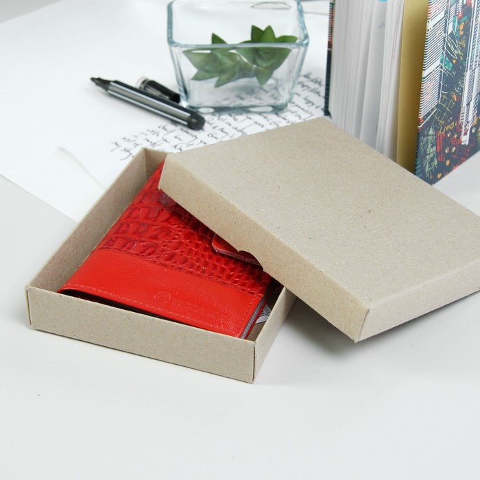 Обложка для автодокументов и паспорта, 4 кармана для карт, крокодил, цвет матовый алый/красный