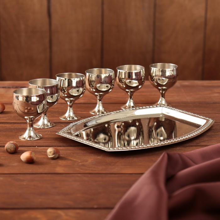 Набор: 6 рюмок на подносе