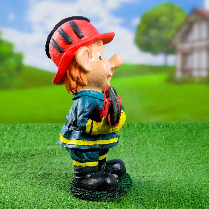 Садовая фигура "Мальчик с болгаркой" 18х31см