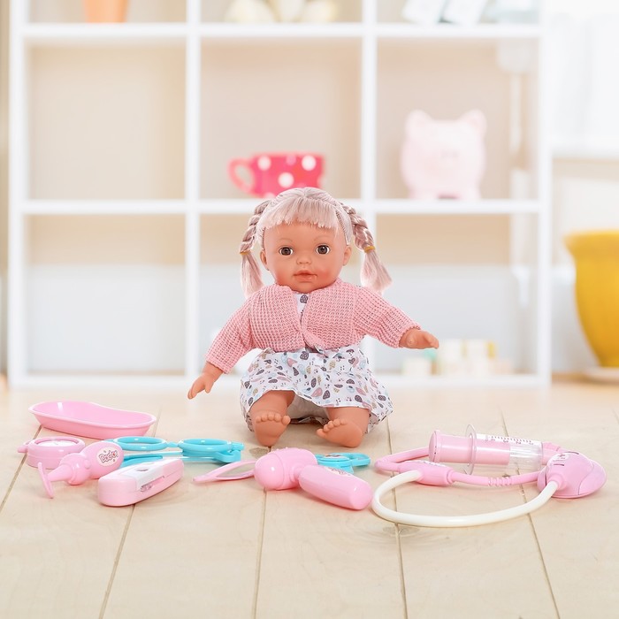 Пупс "Маленький врач" в платье с акесссуарами