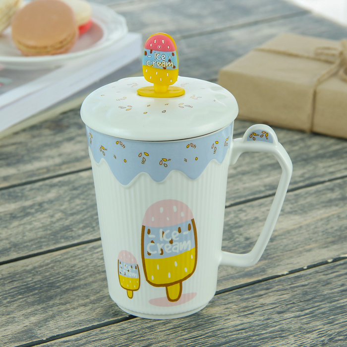Кружка 420 мл "Мороженое", с керамической крышкой и ложкой, рисунок и цвет МИКС