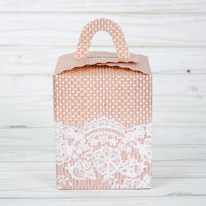 Складная коробка под один капкейк «Сюрприз внутри», 9 х 9 х 11 см