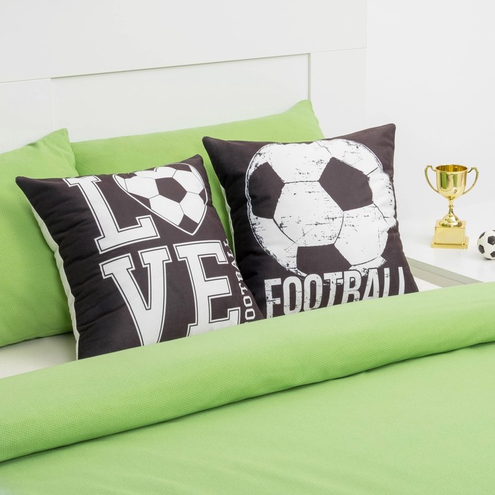 Наволочка декоративная Collorista "Мяч" 40х40 см, велюр, 100% п/э