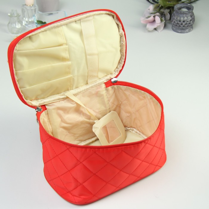 Косметичка-сундук «Строчка», отдел на молнии, зеркало, цвет красный