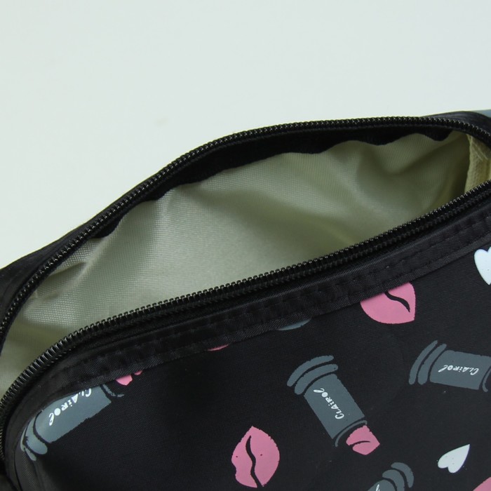 Косметичка дорожная «Губки», отдел на молнии, ручка, цвет чёрный