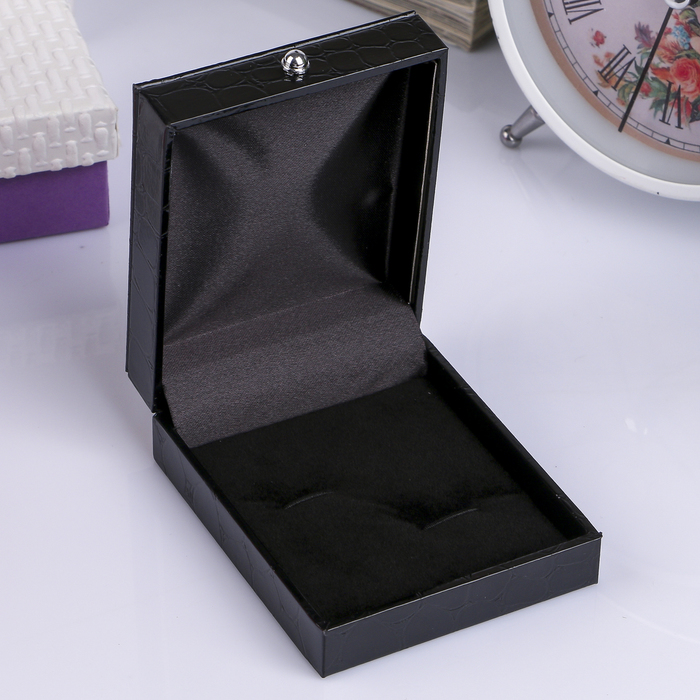 Шкатулка кожзам для запонок "Чёрный крокодил" 3х8х6,8 см