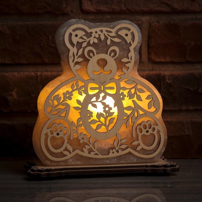 Соляной светильник "Мишка", деревянный декор, цельный кристалл, 19 х 17 х 6 см