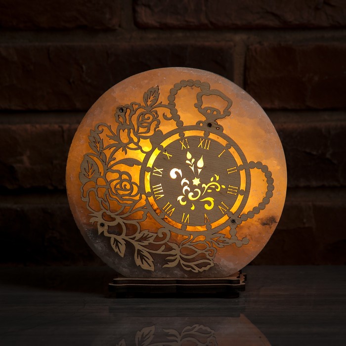 Соляной светильник "Часы и роза", деревянный декор, цельный кристалл