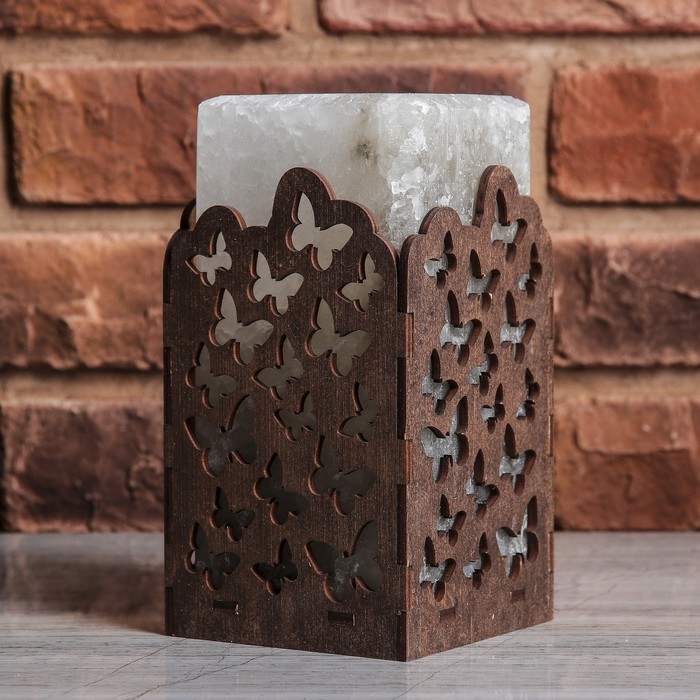 Соляной светильник прямоугольник "Бабочки", деревянный декор, цельный кристалл, 10 х 10 х 18 см