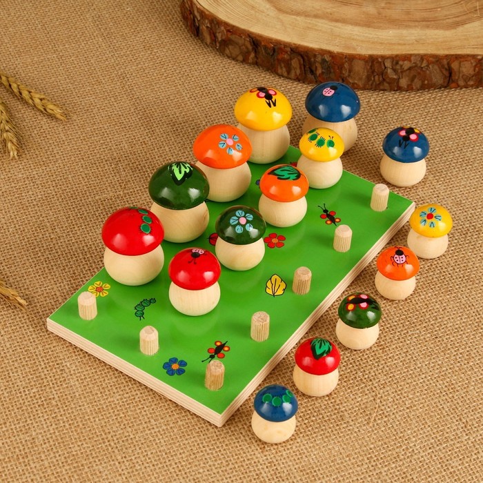 Набор для развития логики «Грибочки», 15 шт по 6 см, доска 12х24 см