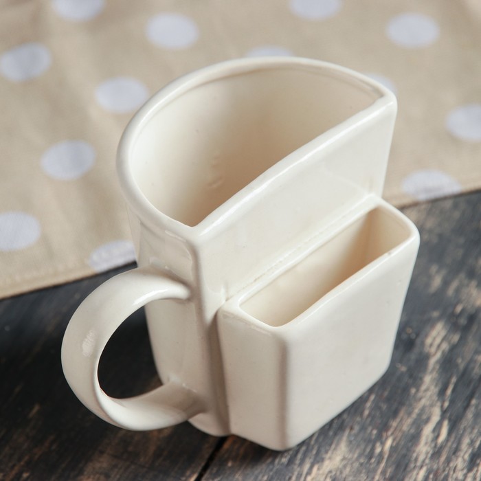 Чашка "Круг", с кармашком, белая