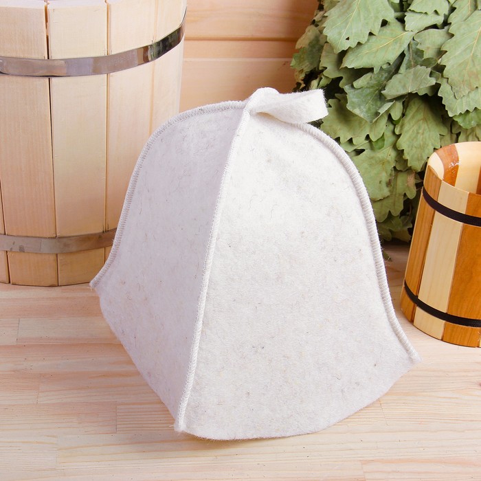 Шапка банная "Классическая" белая с красным кантом, войлок