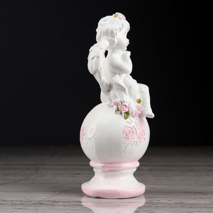 Статуэтка "Ангел на шаре девочка" с розовой отделкой