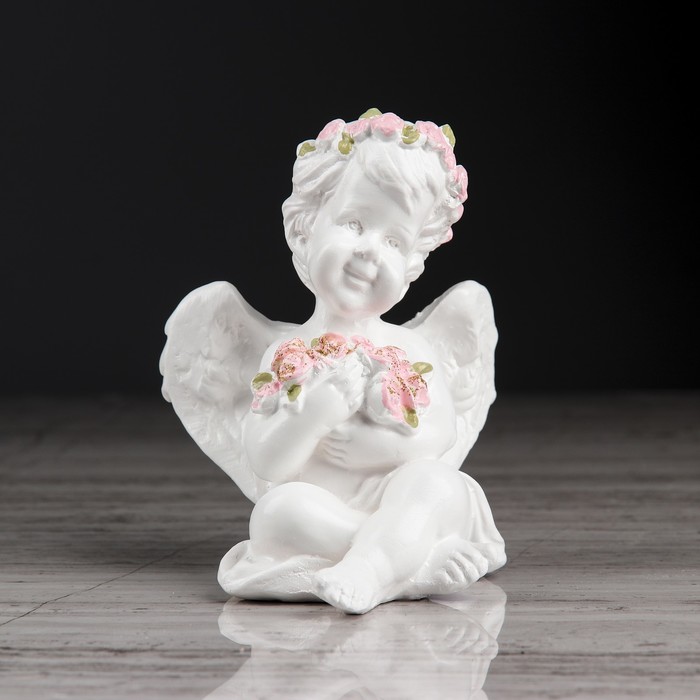 Статуэтка "Пупс с букетом" с розовой отделкой
