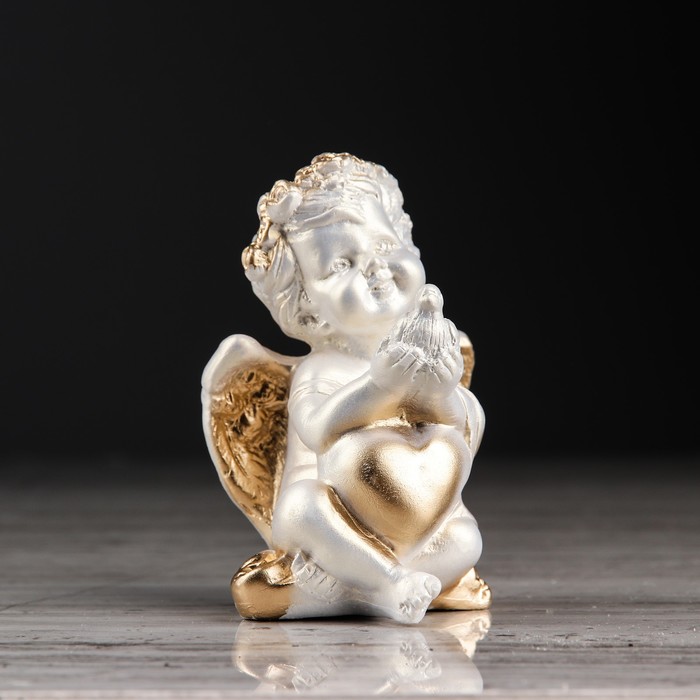 Статуэтка "Ангел с голубем" перламутр с золотом