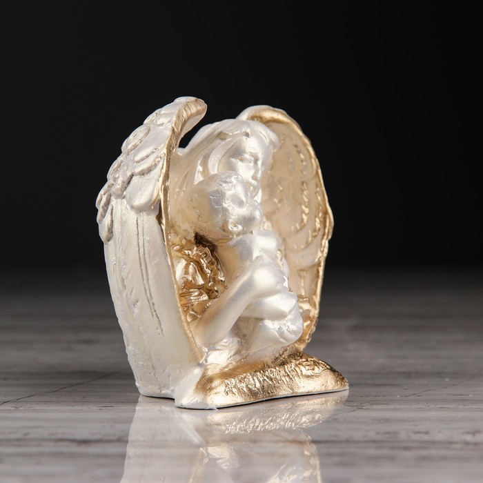 Статуэтка "Ангел хранитель" перламутр с золотом