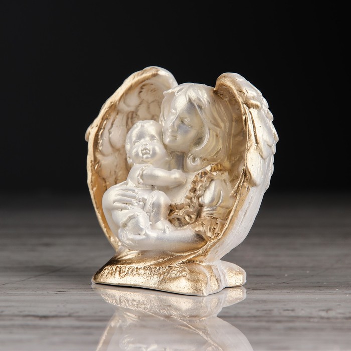 Статуэтка "Ангел хранитель" перламутр с золотом