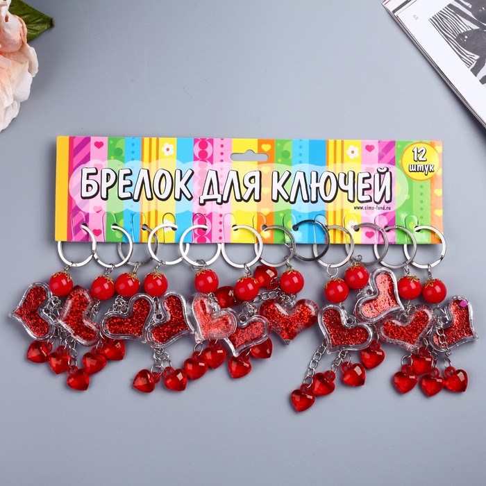 Брелок пластик висюльки "Три красных сердца" 8х4х2 см