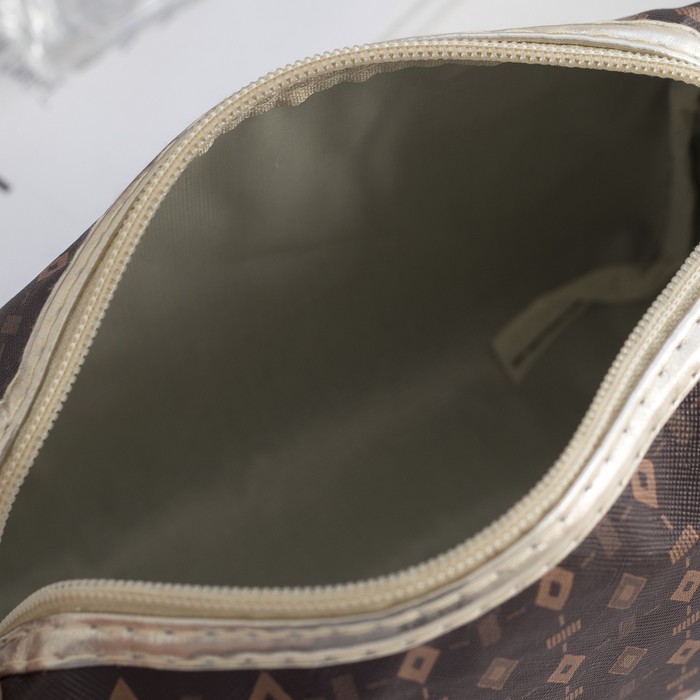 Косметичка дорожная «Ромбы», отдел на молнии, ручка, цвет коричневый