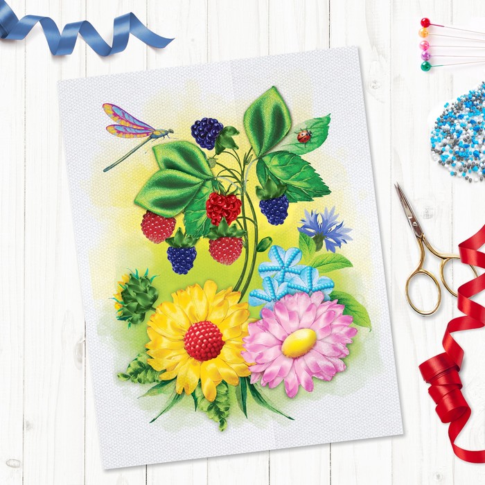 Вышивка объёмная бисером и лентами "Ягода", 24 х 32 см