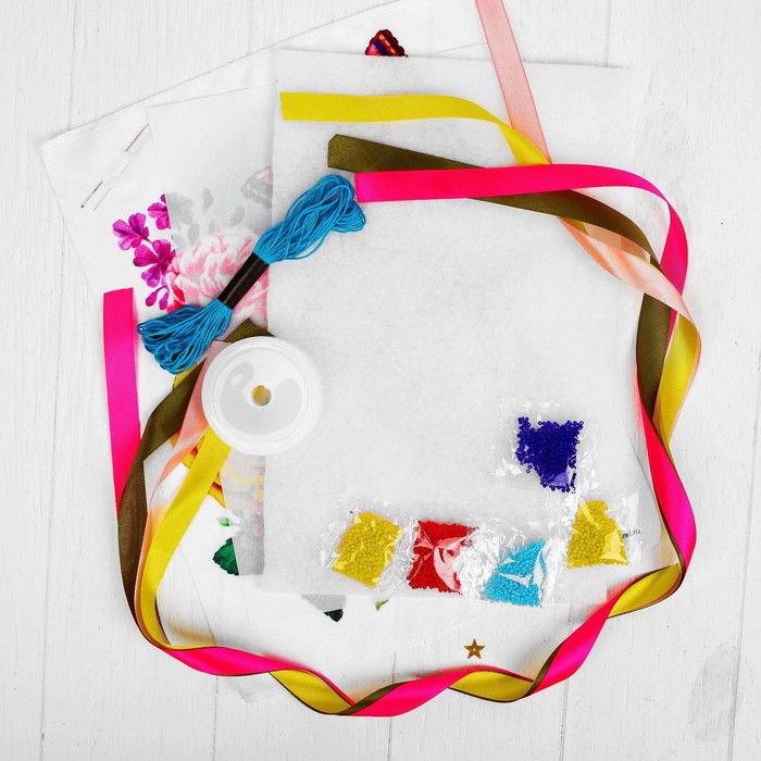 Вышивка объёмная бисером и лентами "Бабочки", 24 х 32 см