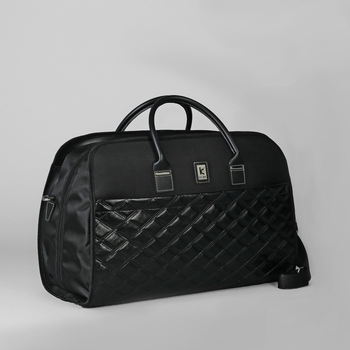 Сумка дорожная, отдел на молнии, регулируемый ремень, цвет чёрный