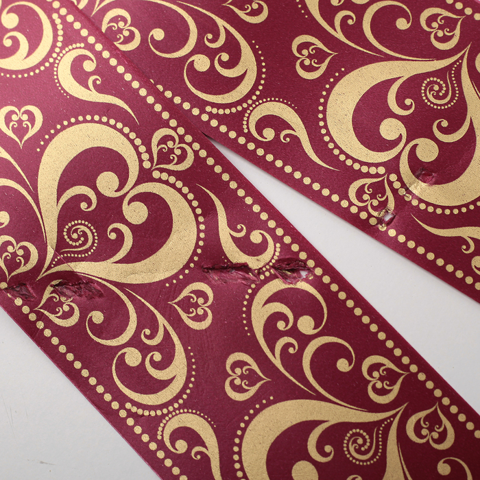 Бант-бабочка №5 "Золотое сердце" на бордовом УЦЕНКА