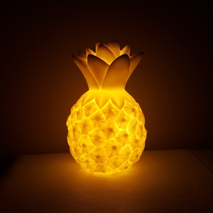 Ночник LED детский Pineapple,батарейки LR44 в комплекте,15 х 9 х 9 см, жёлтый