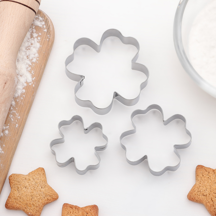 Набор форм для вырезания печенья "Клевер" 6,5х1,5 см, 3 шт