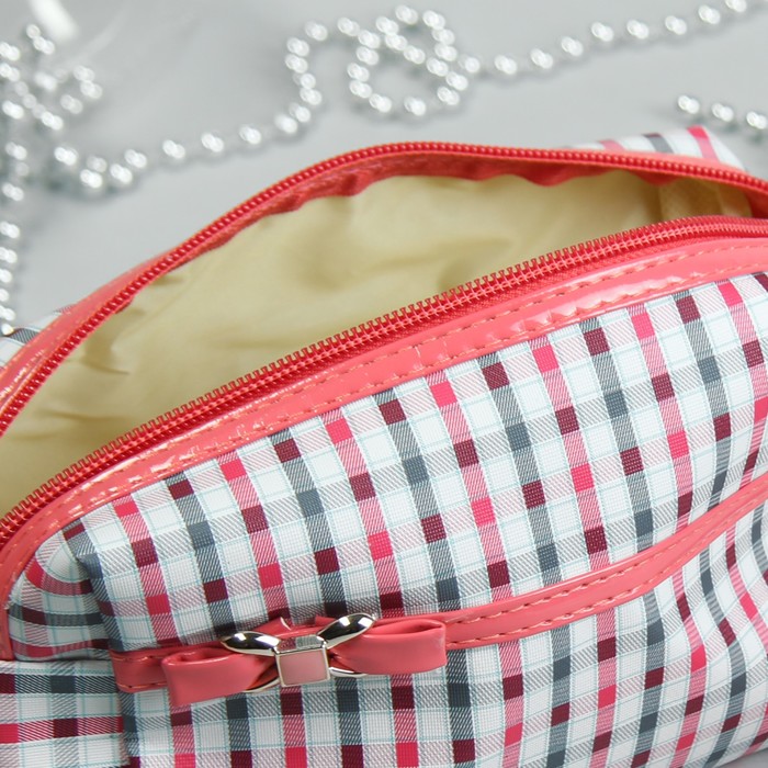 Косметичка дорожная «Клетка», отдел на молнии, с ручкой, цвет розовый