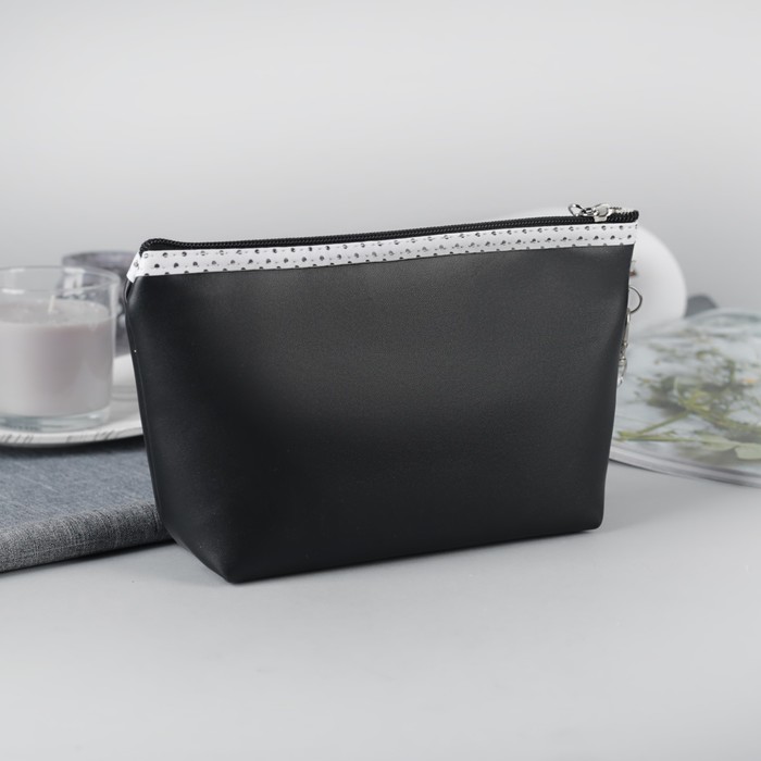 Косметичка-сумочка, отдел на молнии, ручка, цвет чёрный