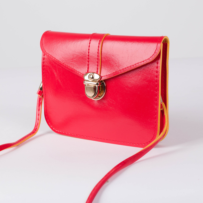 Сумка женская "Шарм", отдел на клапане, длинный ремень, цвет красный