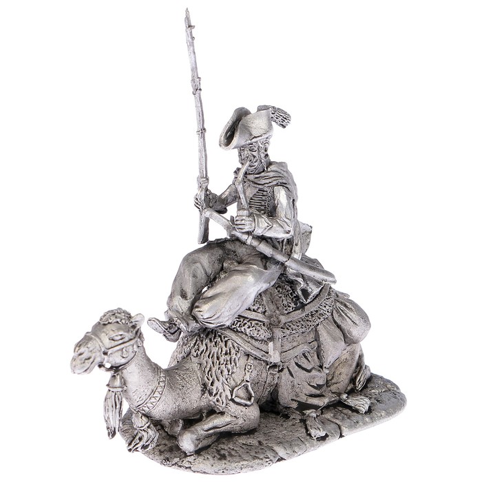 Оловянный солдатик "Рядовой полка дромадеров с верблюдом"