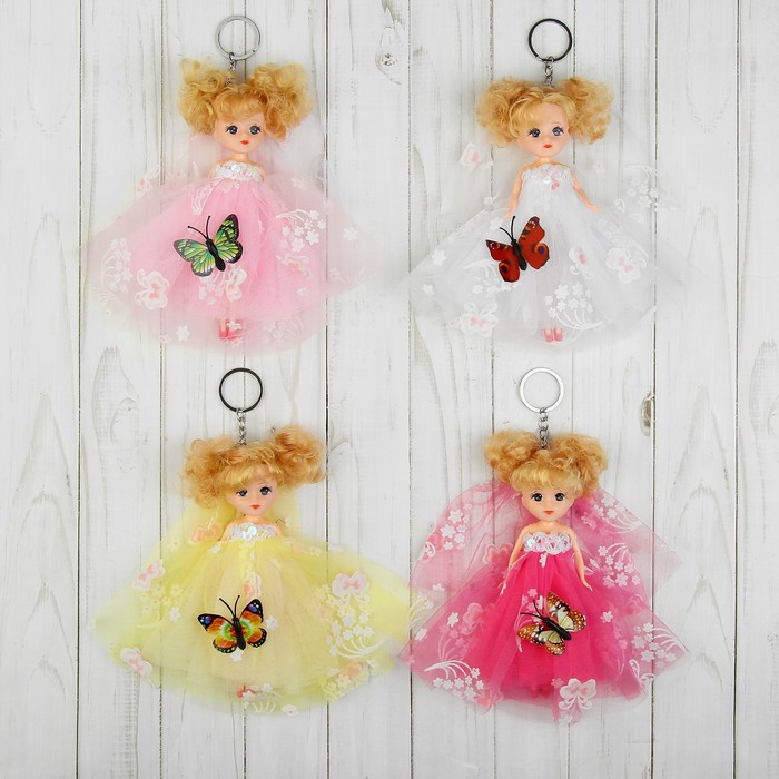 Игрушка-брелок "Кукла" на голове фата, на платье бабочка, цвета МИКС