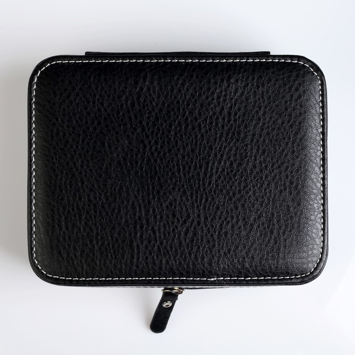 Шкатулка кожзам под часы 4 отделения "Белая строчка на чёрном" 6х18х14 см